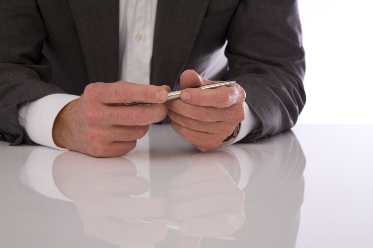 Herr Schulz hat durch seine professionelle und intensive Beratung unsere
betrieblichen Probleme analysiert, gut umsetzbare L�sungsvorschl�ge vorbereitet
und Planungsvorgaben an Hand von Exeltabellen in unsere EDV installiert die f�r
uns zukunftsweisend und einfach verst�ndlich zu bedienen sind.
Es wurden intensive Gespr�che mit der Gesch�ftsleitung gef�hrt und anhand dieser
aufgef�hrten Ma�nahmen die Firma wieder auf Kurs gebracht.

Parkett GmbH